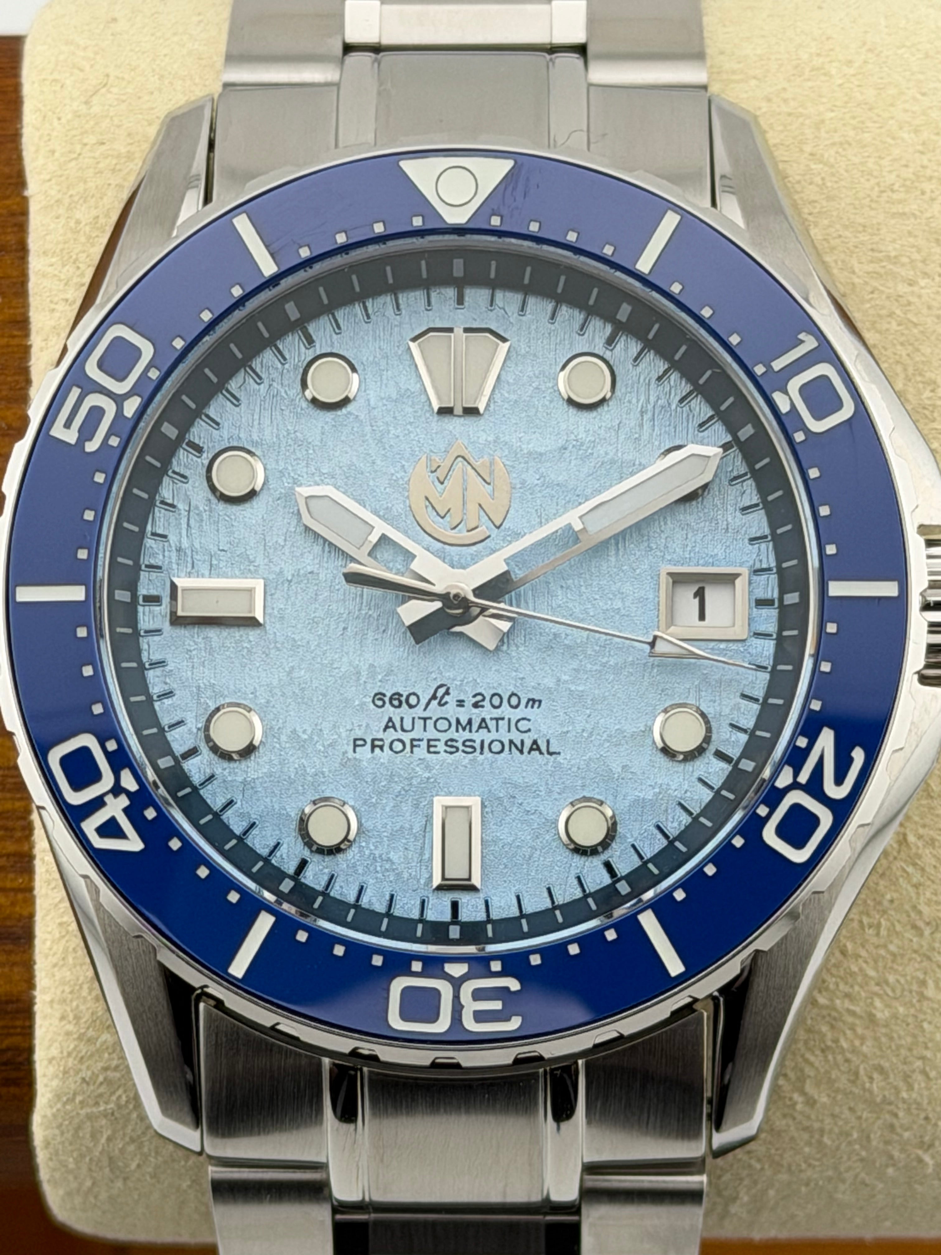 Arctic Blue (Diver)