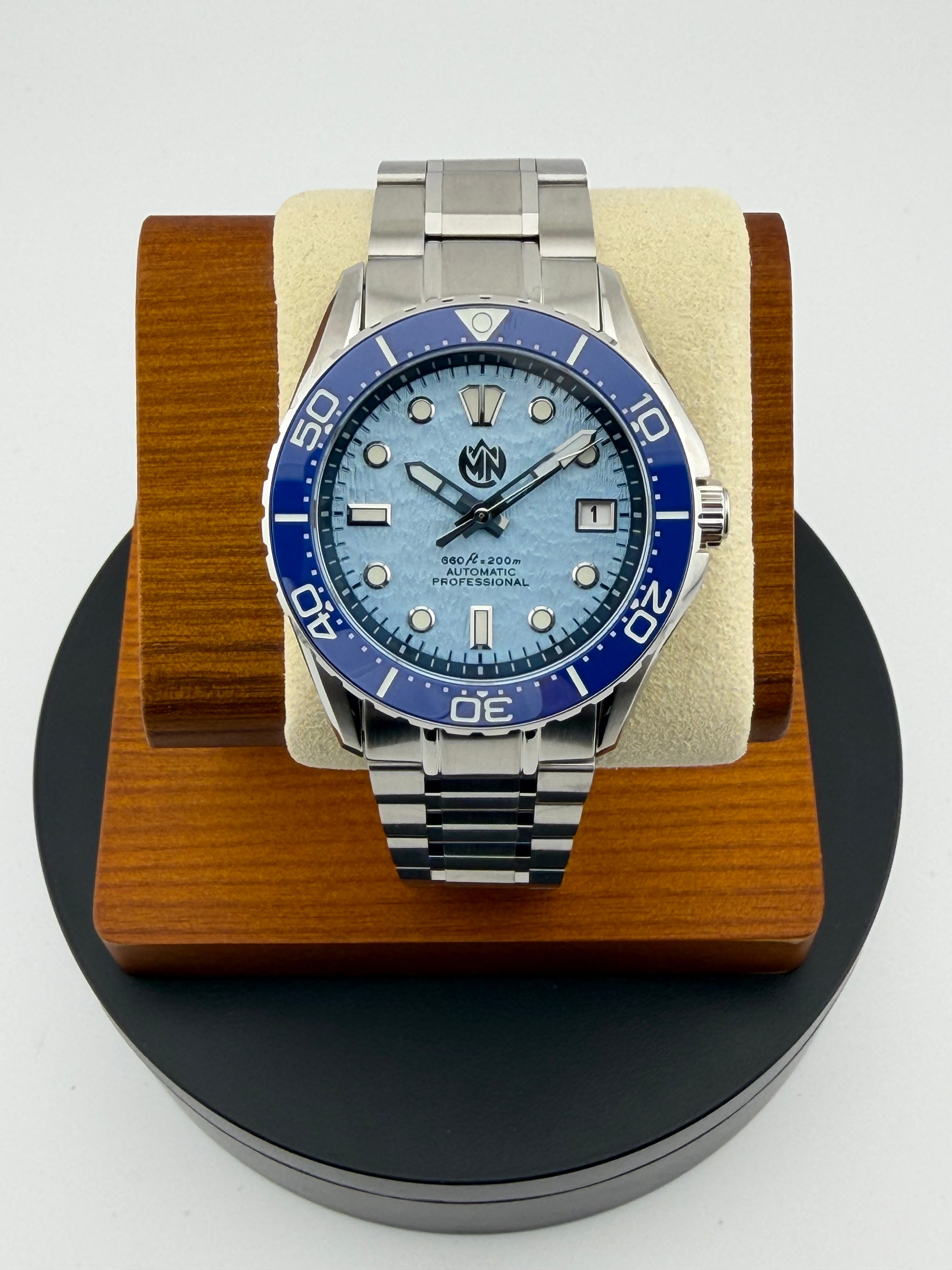 Arctic Blue (Diver)