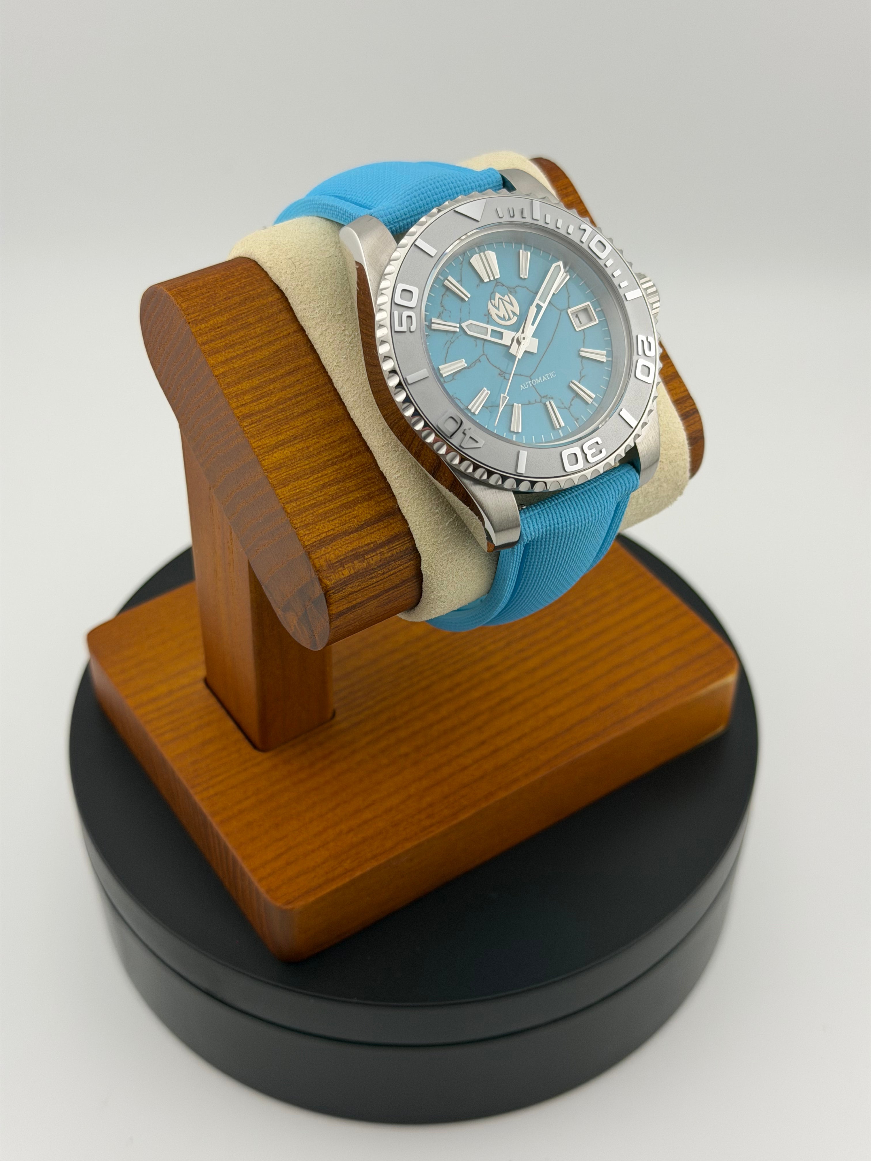 Turquoise Stone (Diver)