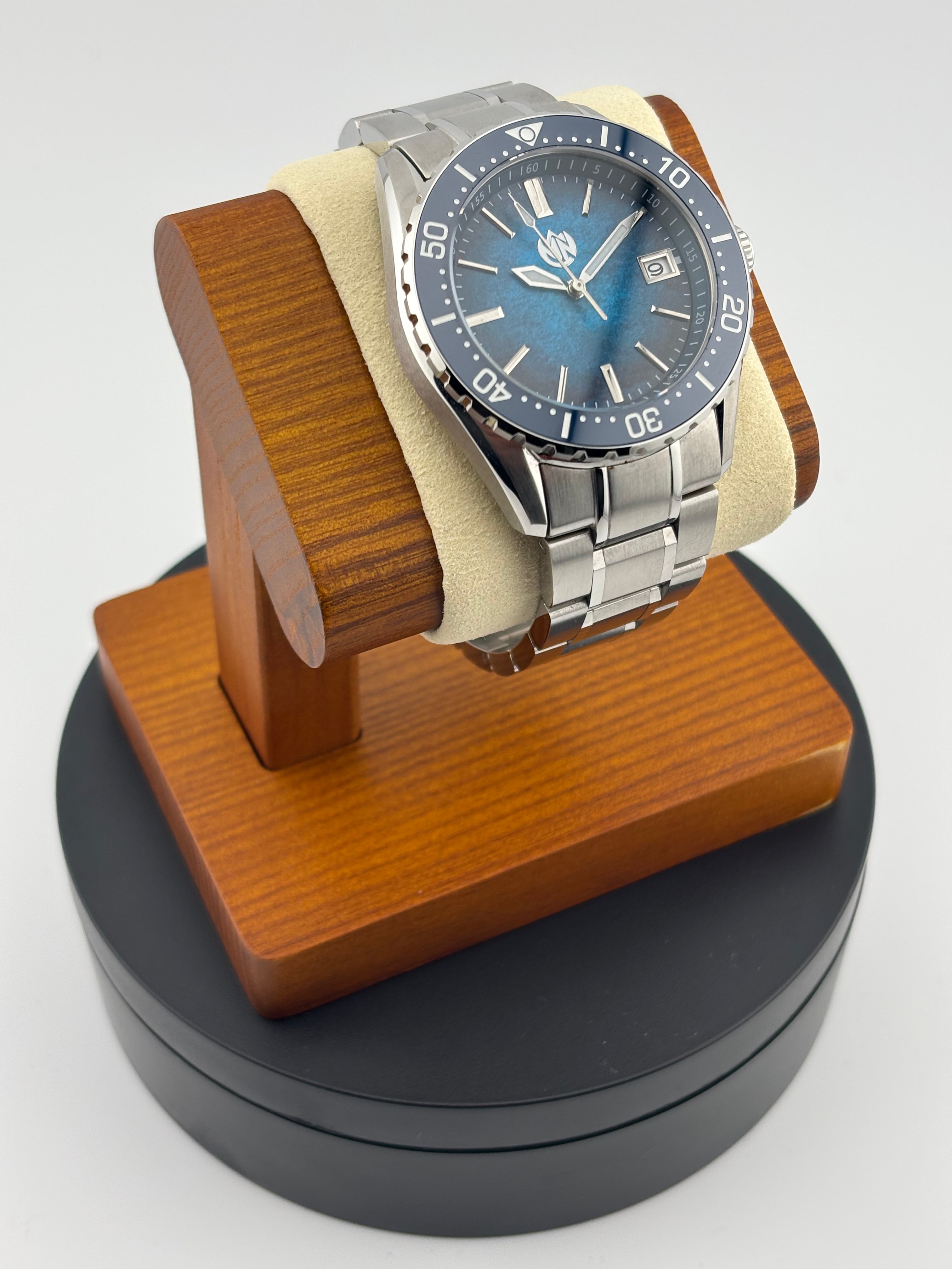 MN Watches luxury mechanical dive watch with ceramic bezel, textured dial, stainless steel case & bracelet