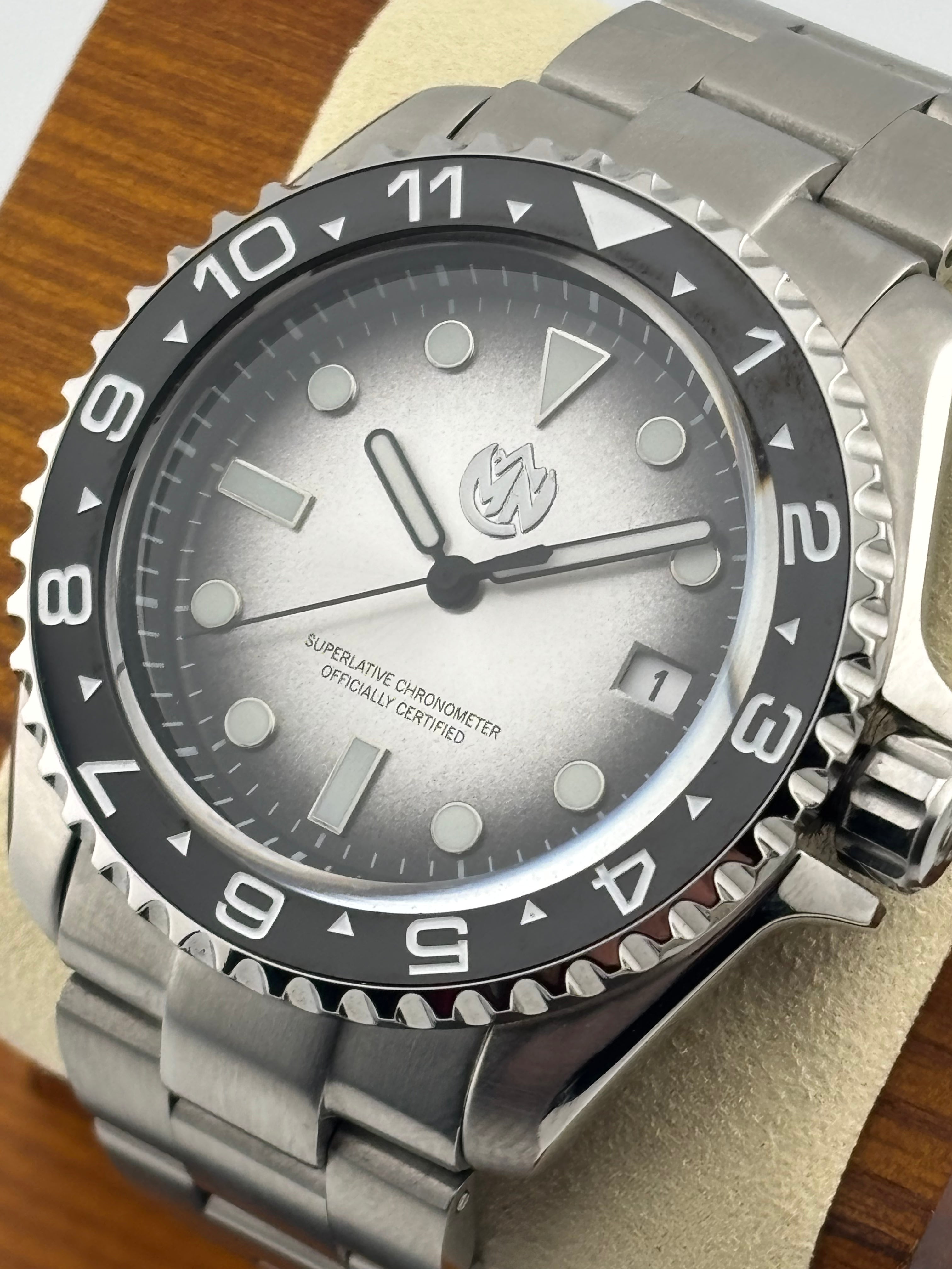 MN Watches luxury mechanical dive watch with ceramic bezel, sunburst dial, stainless steel case & bracelet