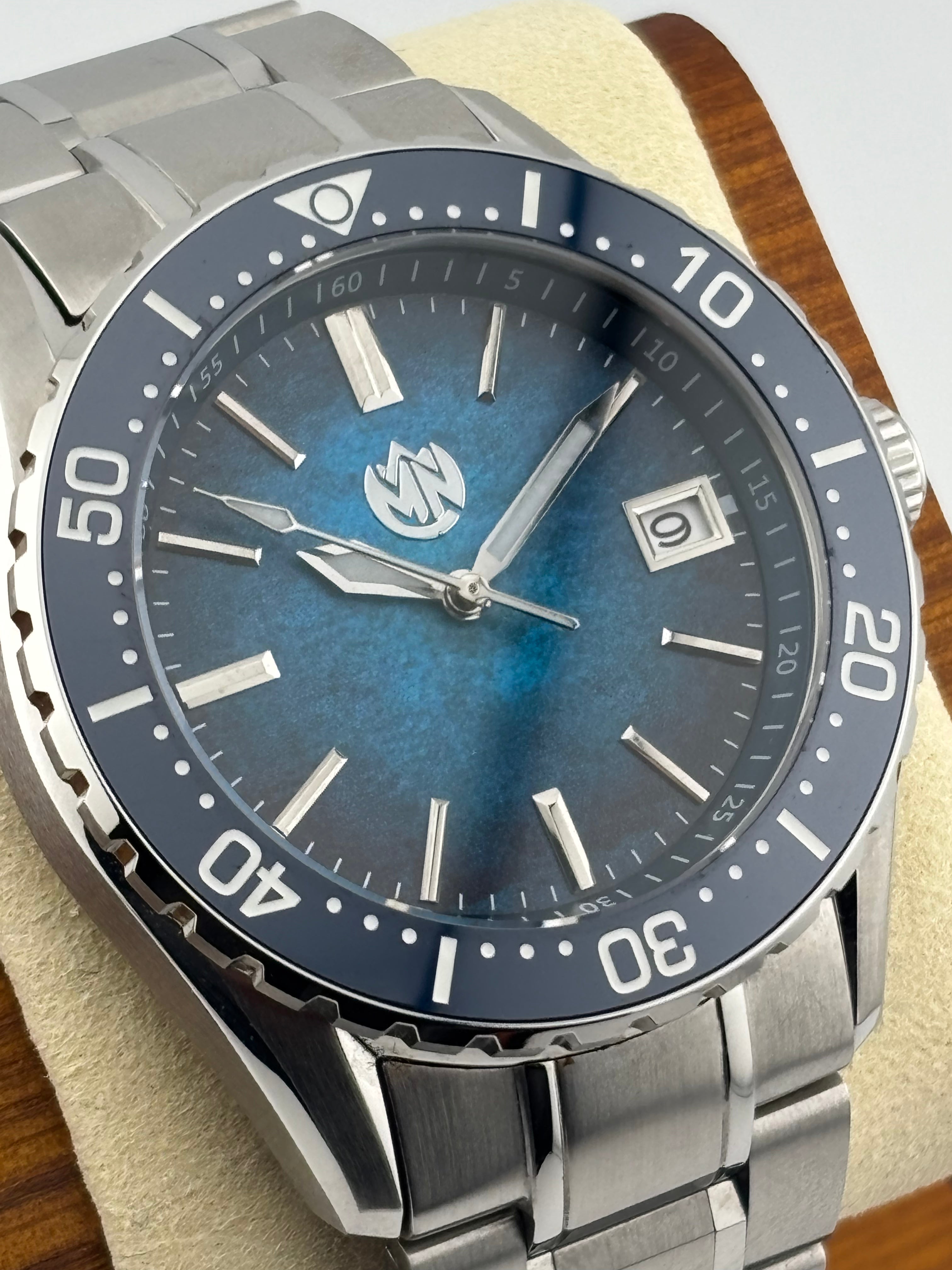 Midnight Blue (Diver)