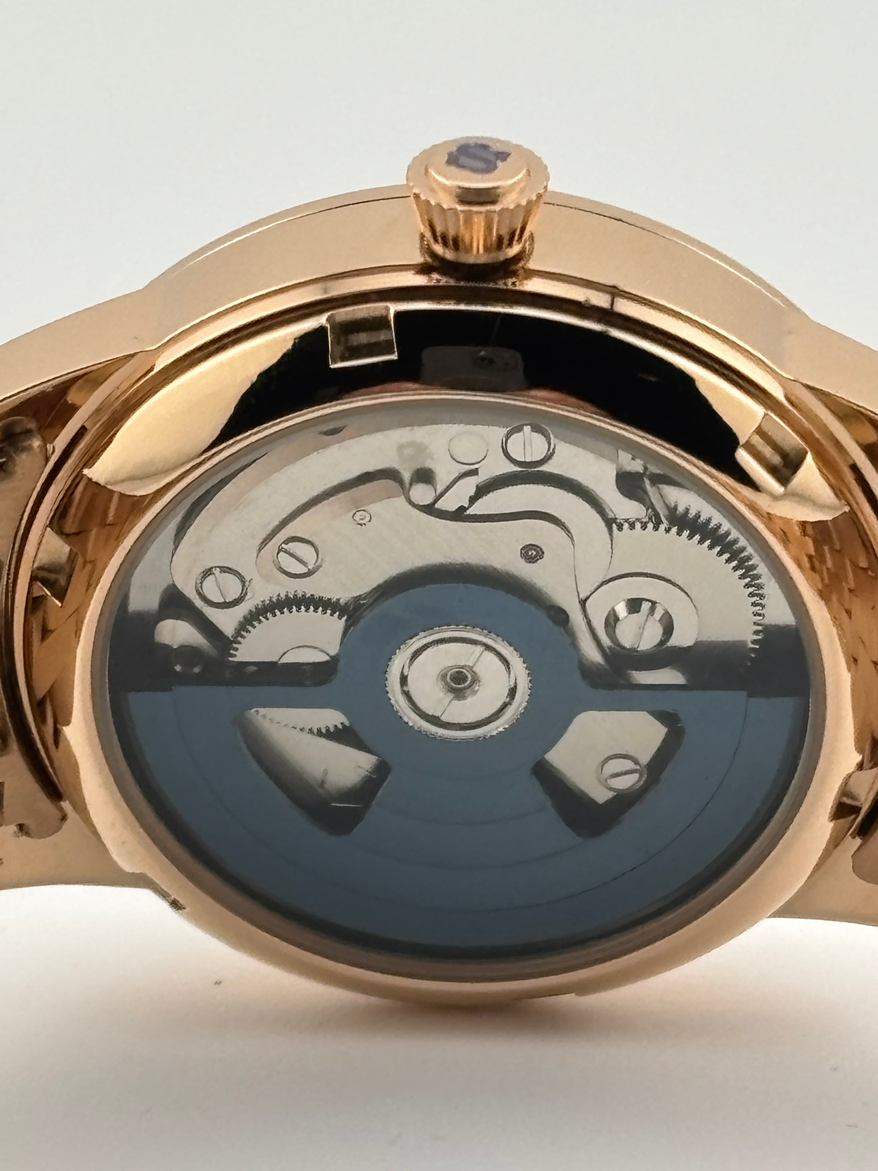 Rose Gold & Deep Blue (Ladies Cocktail)