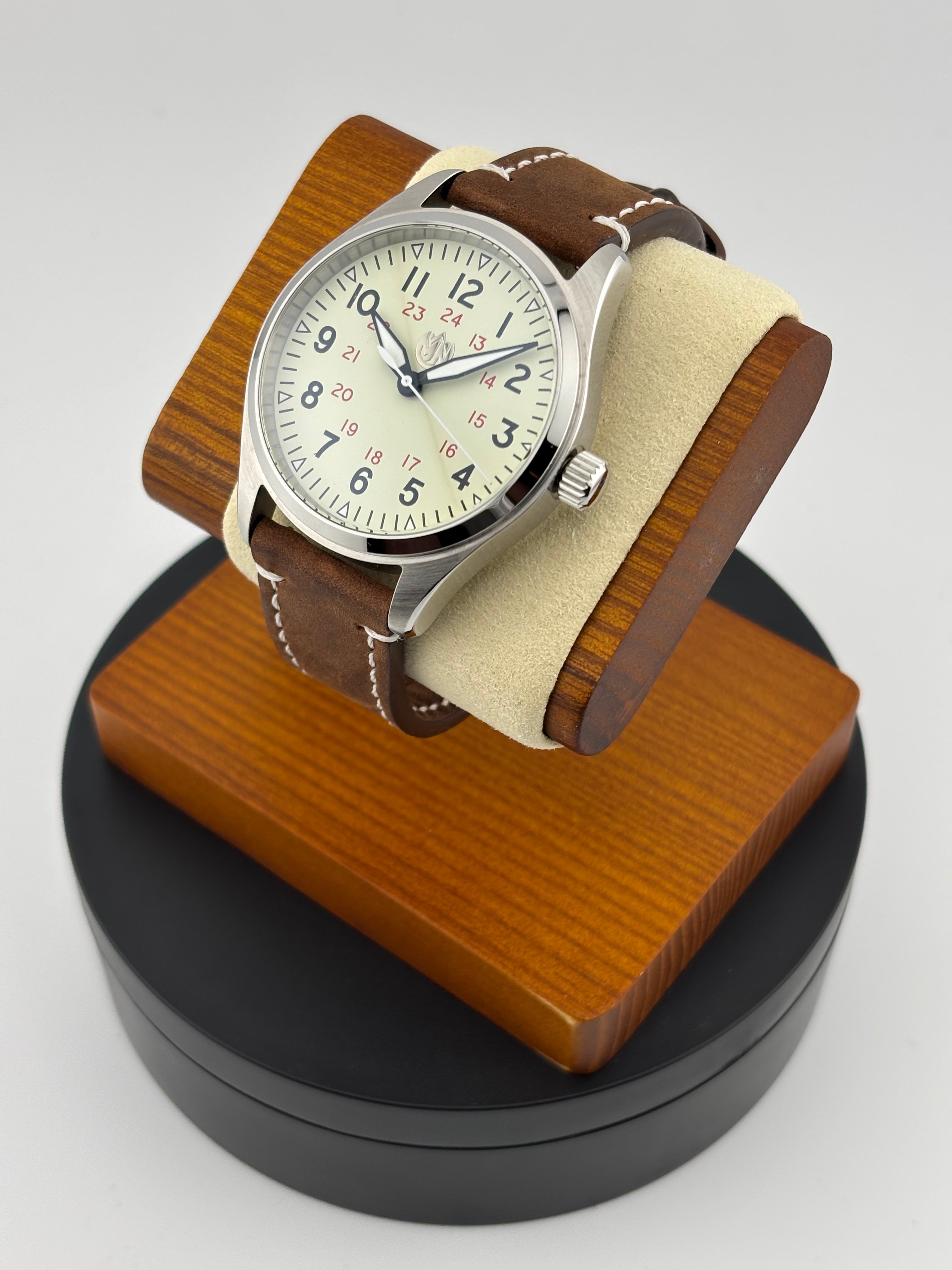 Cream Leather (Field)