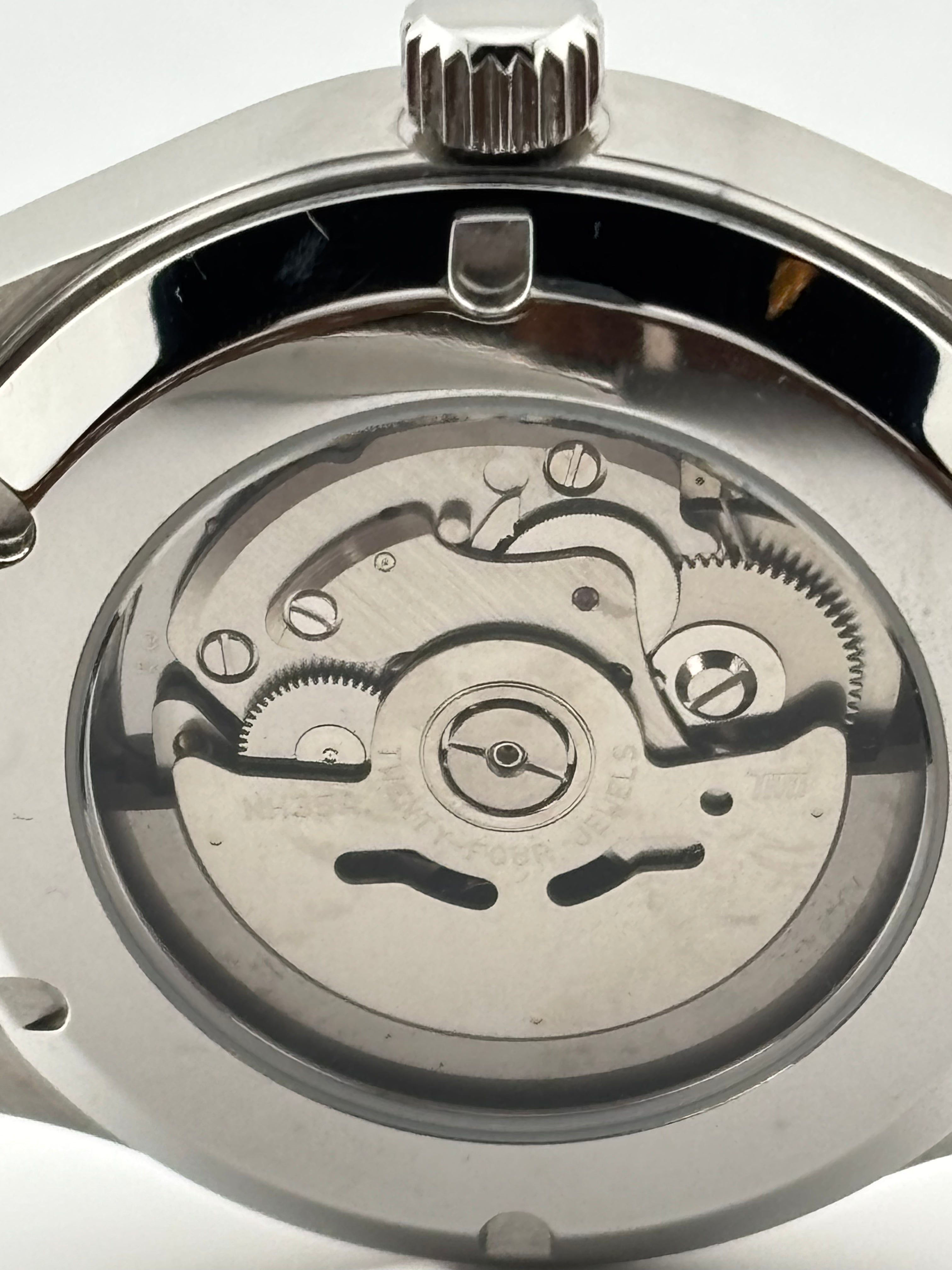 Cream Leather (Field)