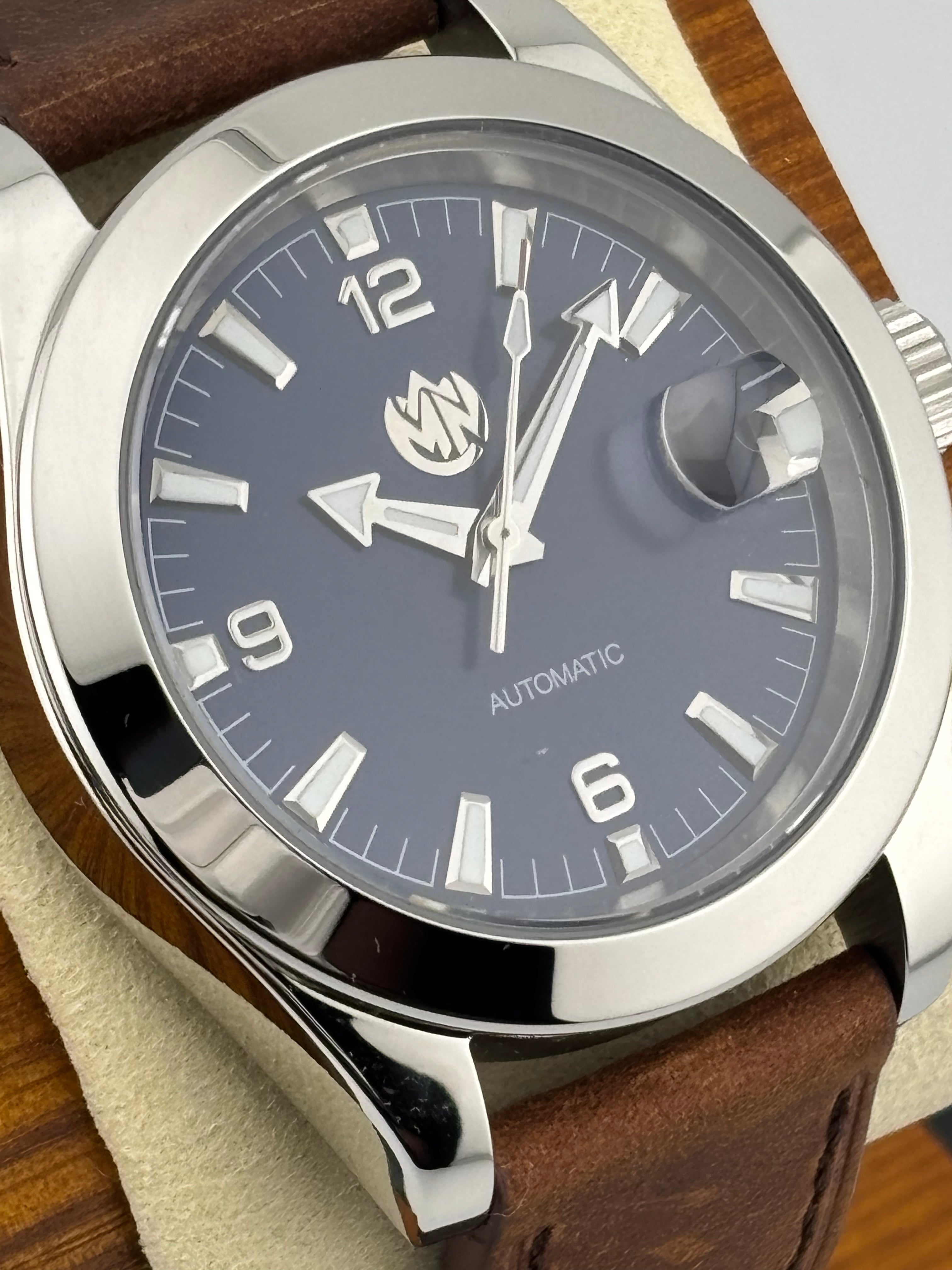 Deep Navy Leather (Field)