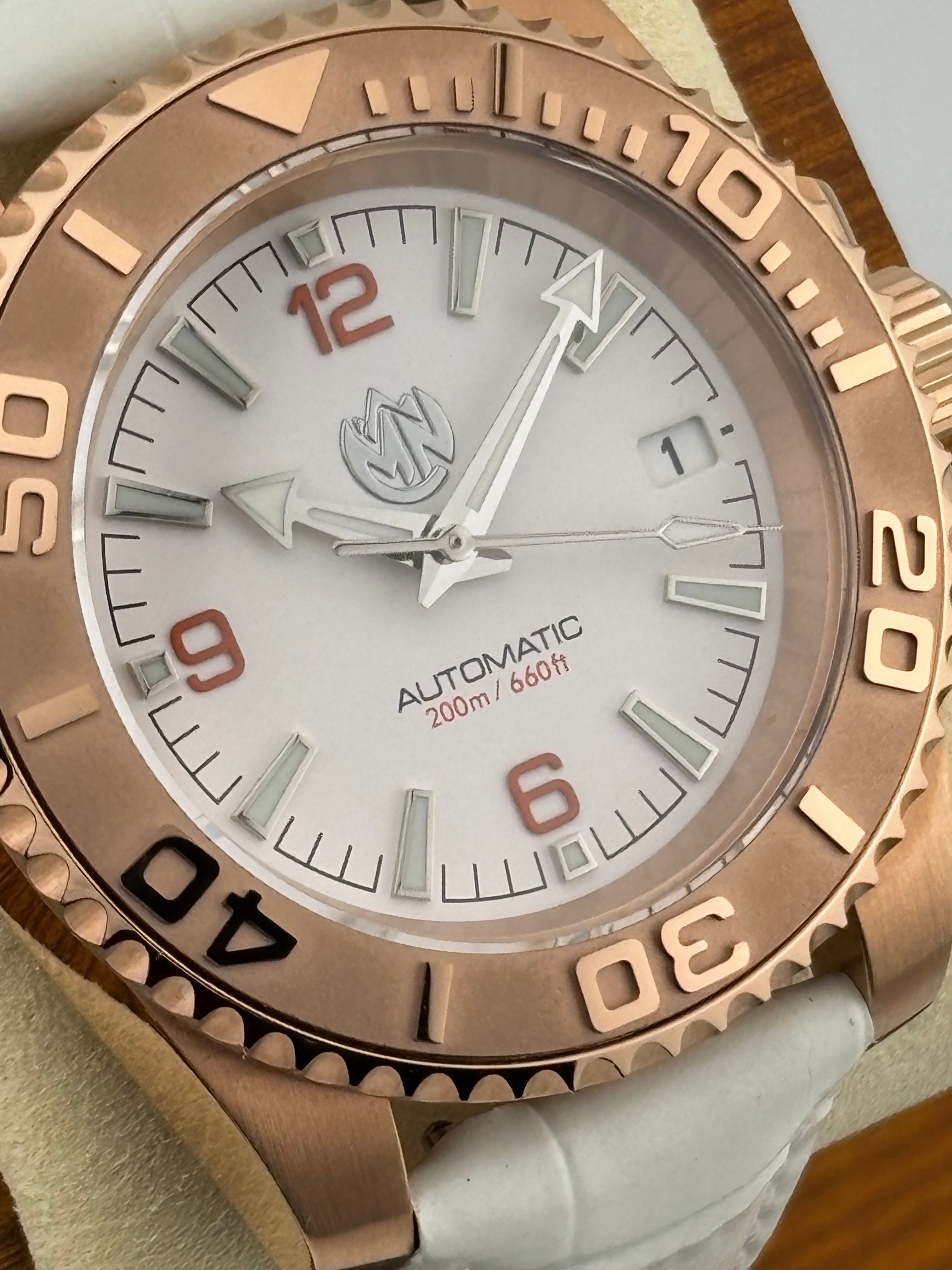 Rose Gold White (Diver)