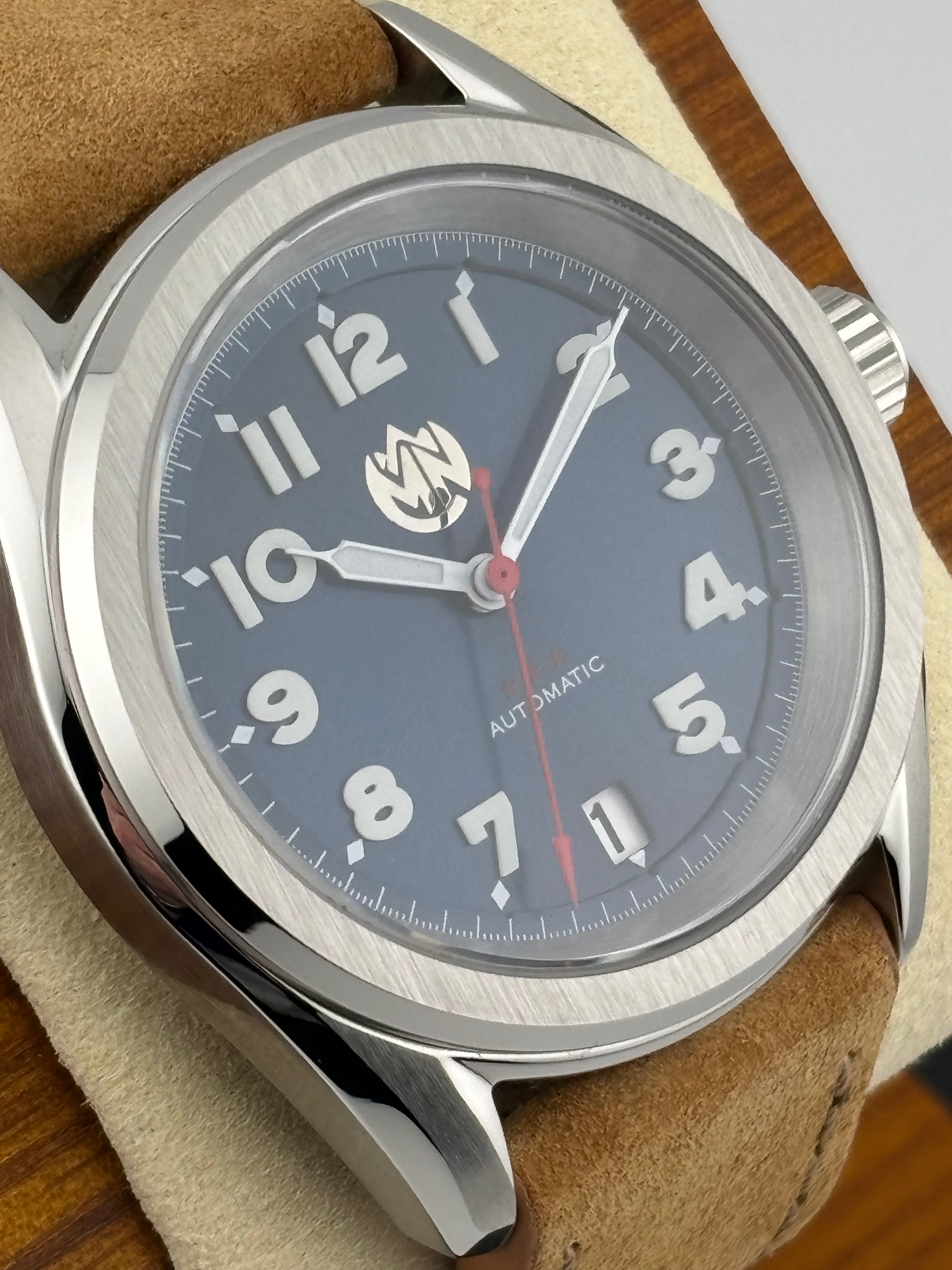 Sunburst Blue & Red (Field)