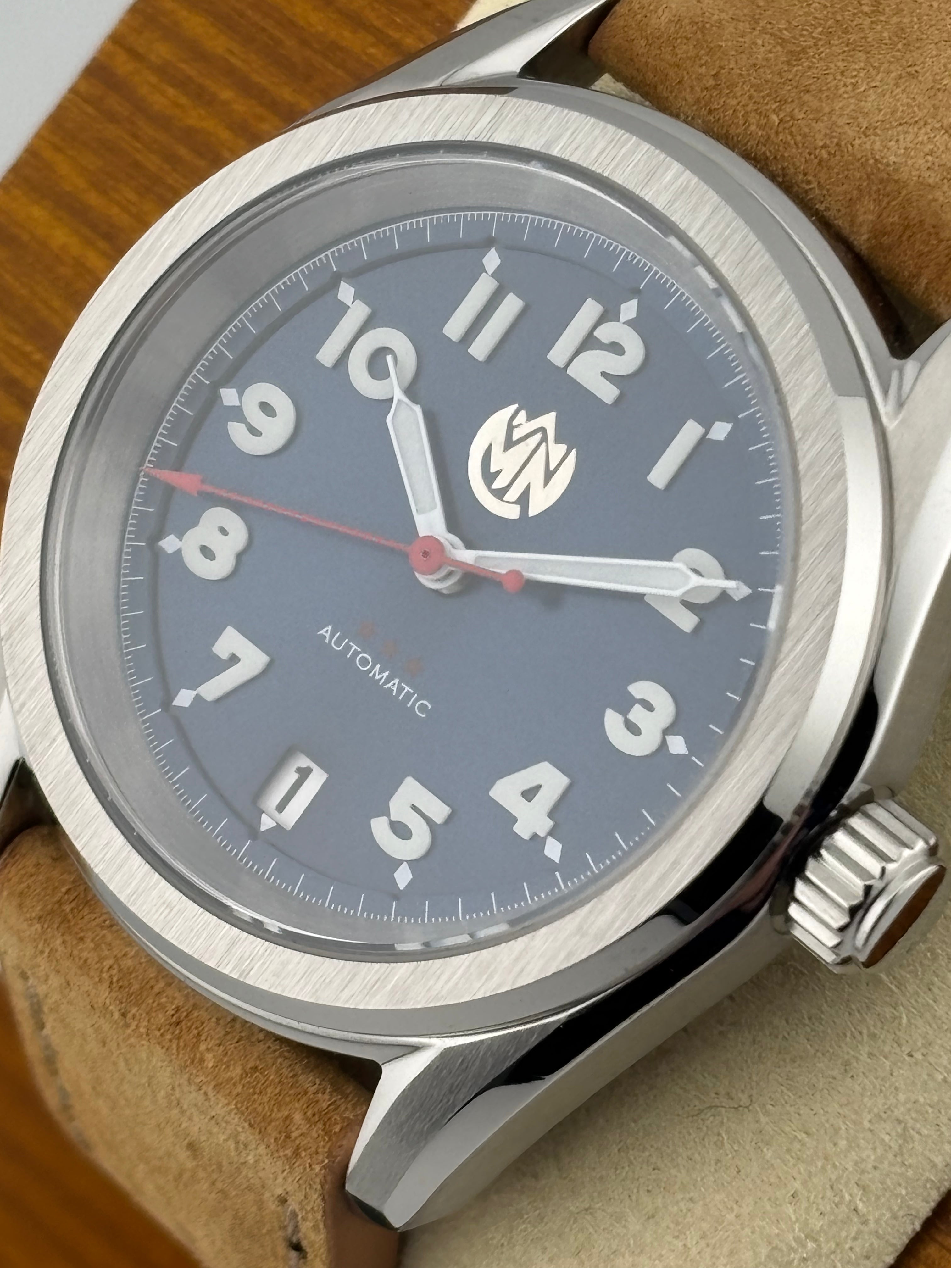 Sunburst Blue & Red (Field)