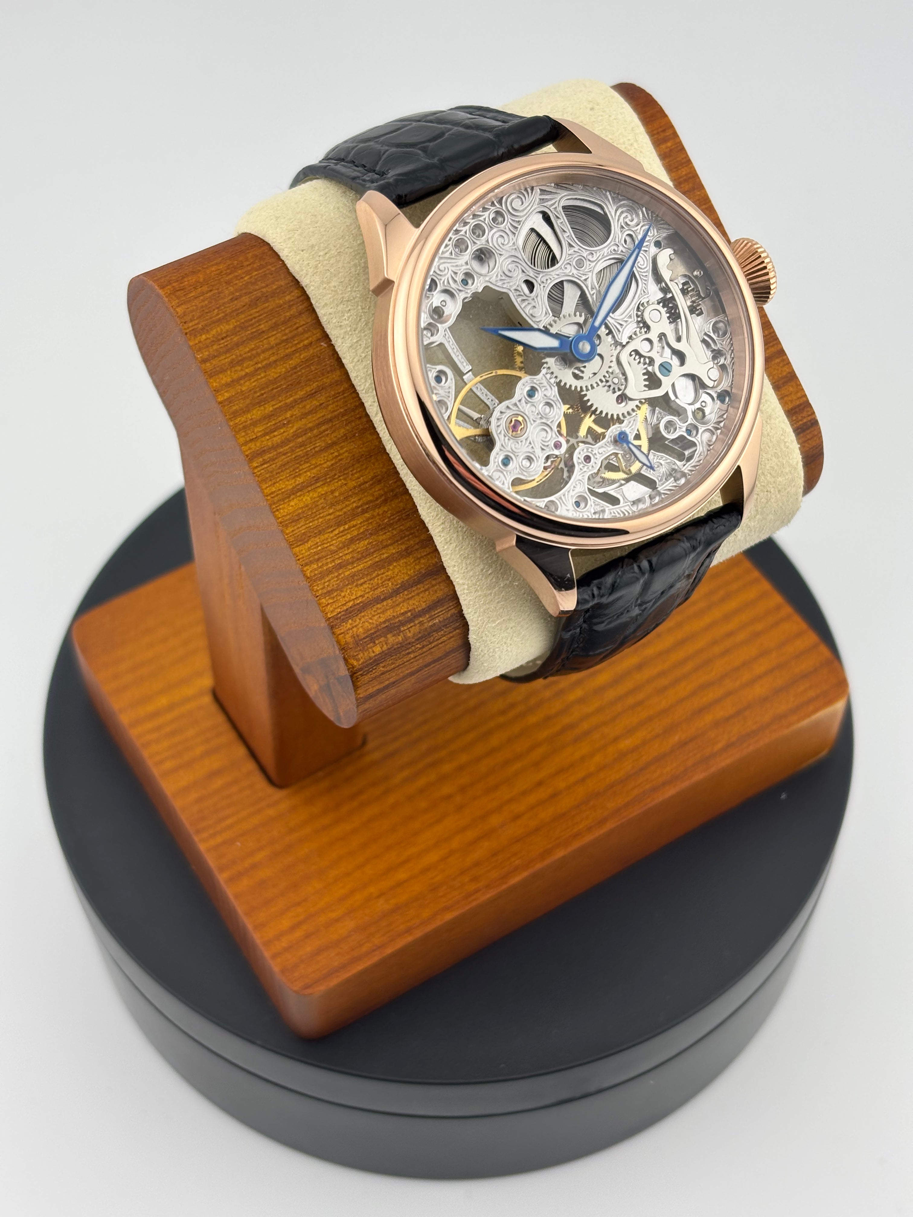 "Apertus" Skeleton Rose Gold (Dress)