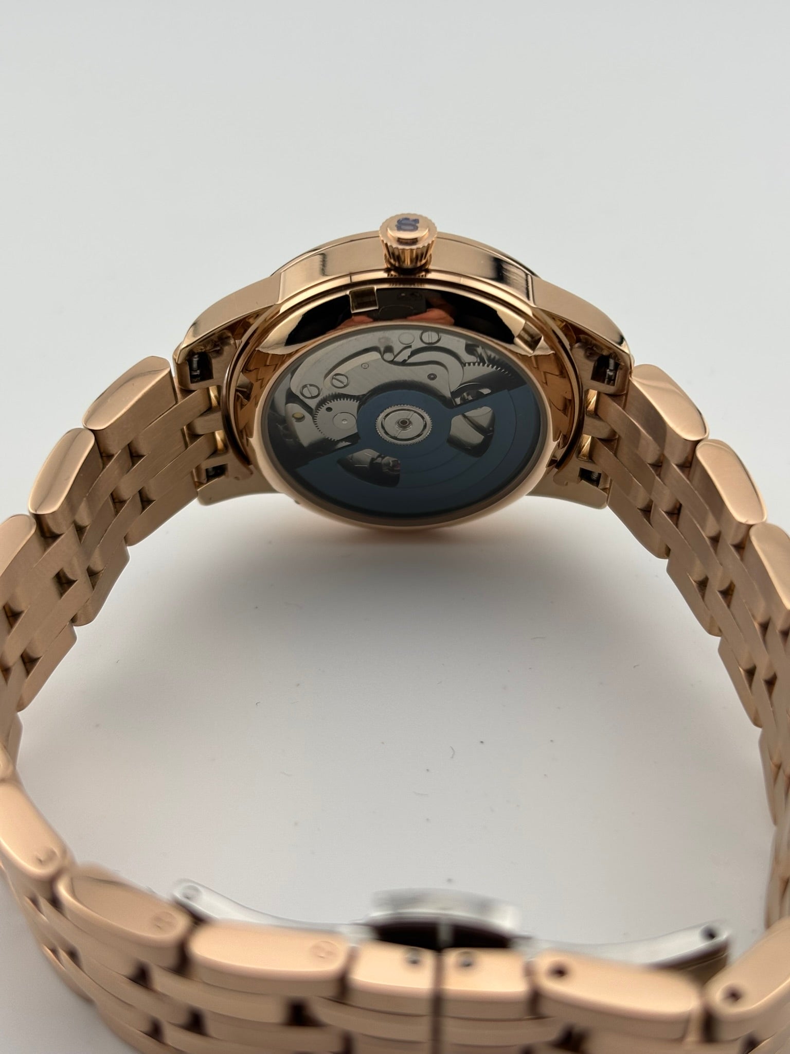 Rose Gold & Deep Blue (Ladies Cocktail)